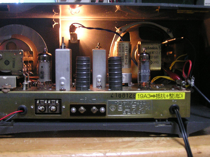 RADIO KITS IN JA : 日立の真空管ラジオ 3バンド メンテ終了 RADIO KITS IN JA : 日立の真空管ラジオ 3バンド メンテ終了