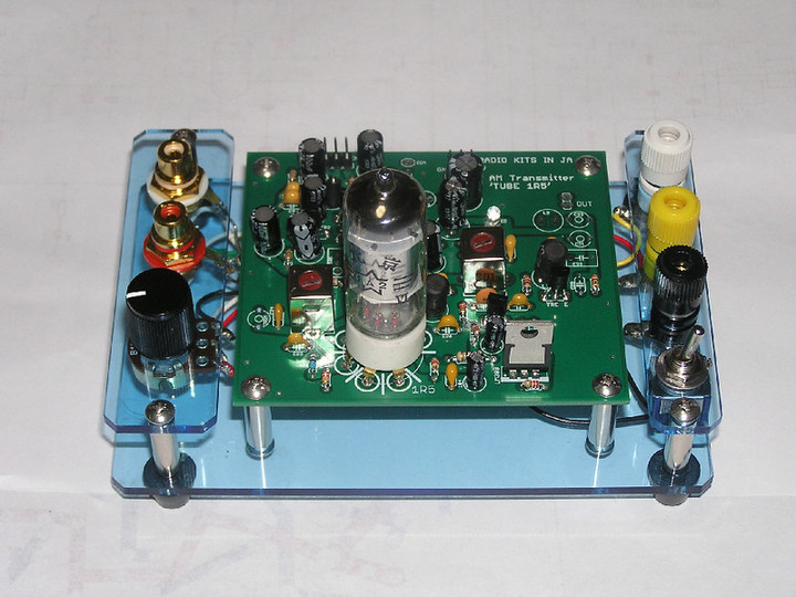 無線で飛ばす「電池管1A2(heptode)によるAMワイヤレスマイク」基板 